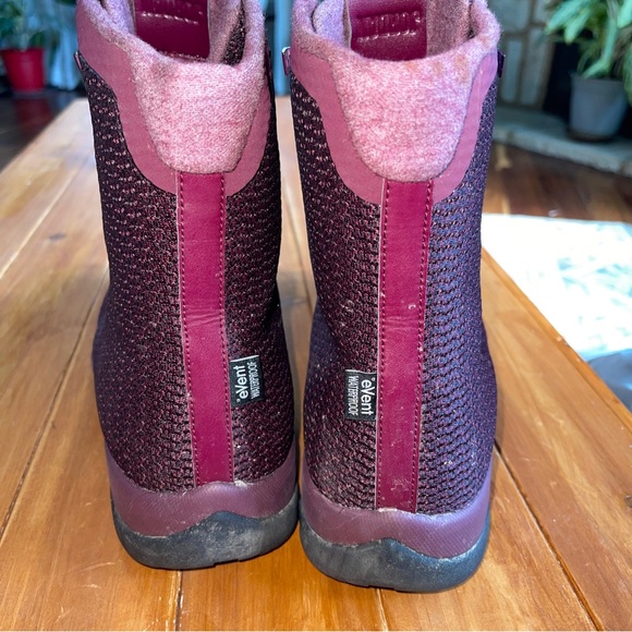 jordan future boots maroon